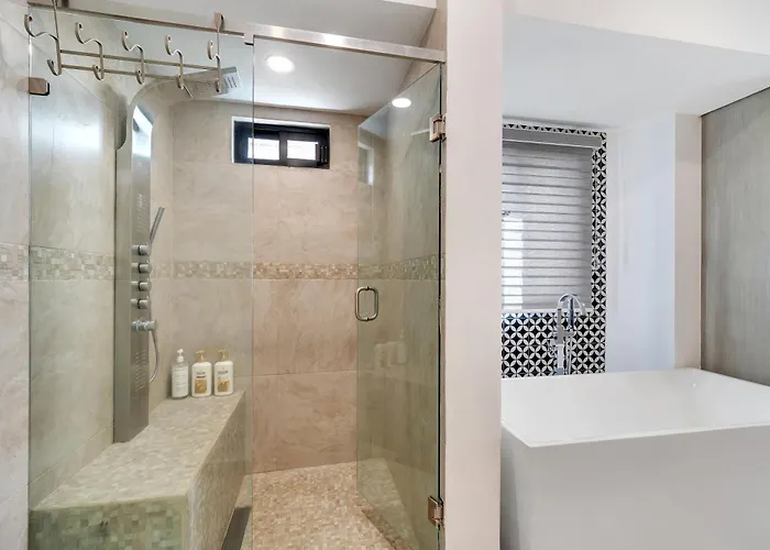 #marbella Lane - Premium Ocean View & Pool Holiday home *