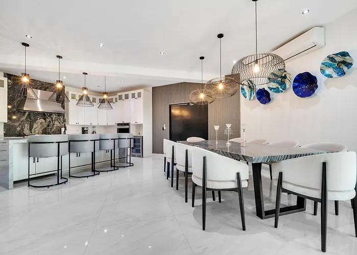 #marbella Lane - Premium Ocean View & Pool Holiday home *