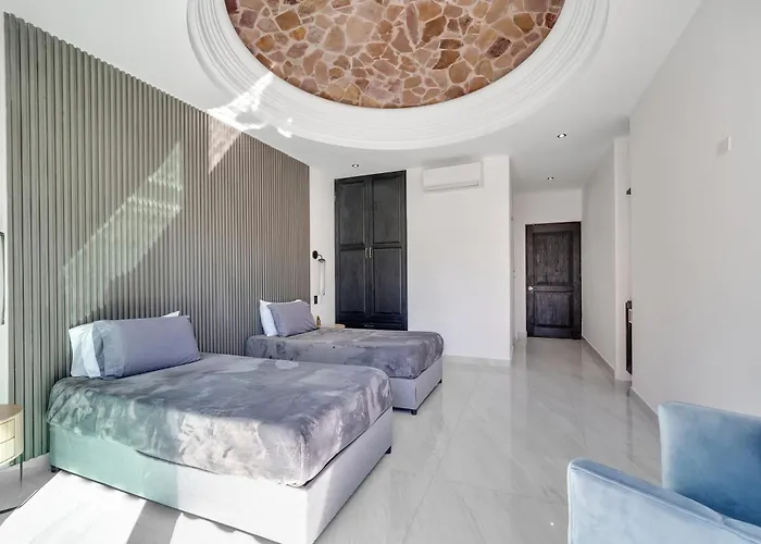 Holiday home #marbella Lane - Premium Ocean View & Pool